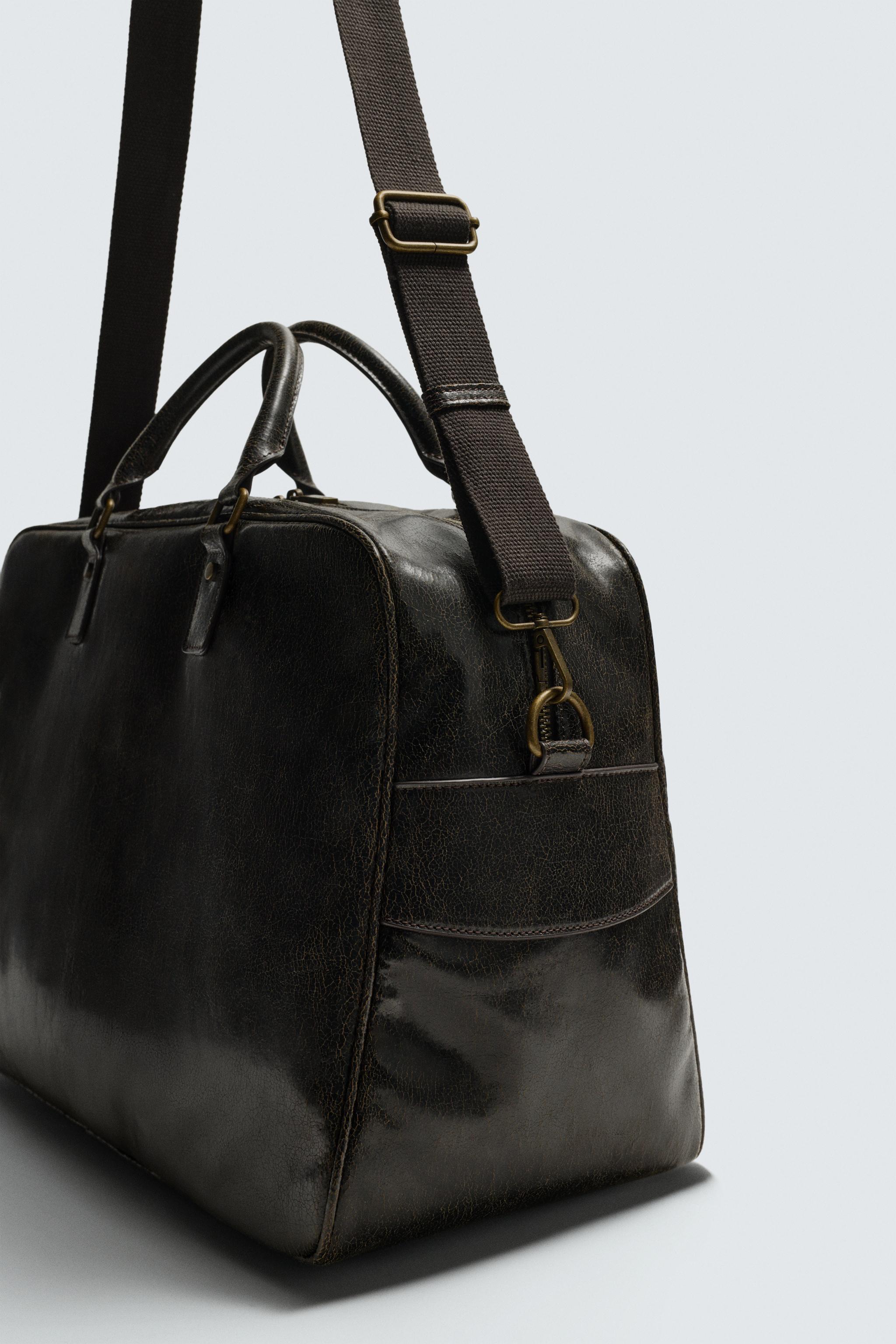CRACKLED DUFFEL BAG